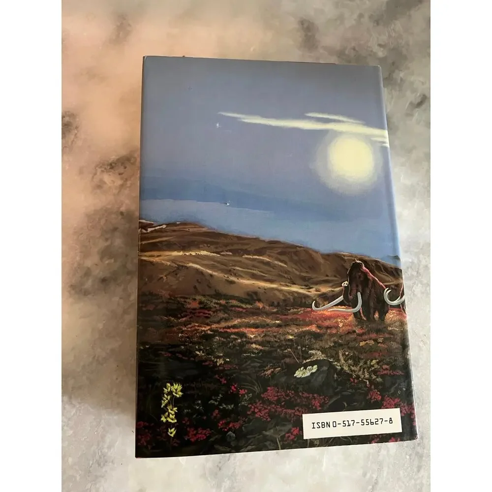The Mammoth Hunters Jean M Auel HC DJ Signed 1985 Crown Earth’s Children Book
